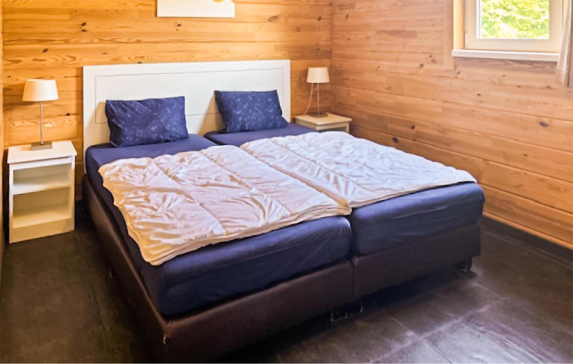 Lovely Home In Heel With Wifi מראה חיצוני תמונה